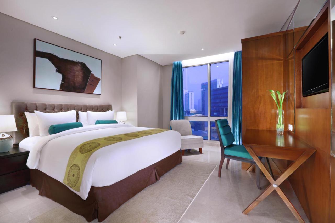 The Grove Suites By Grand Aston Джакарта Екстериор снимка