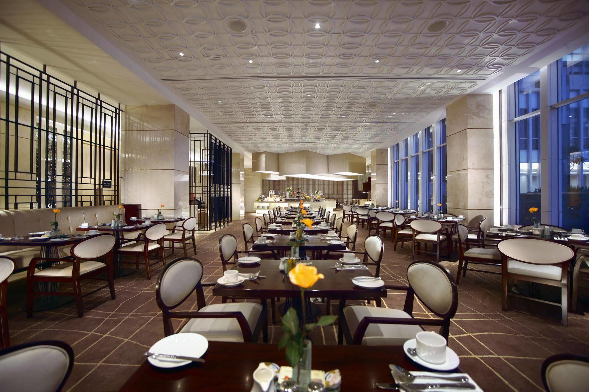 The Grove Suites By Grand Aston Джакарта Екстериор снимка